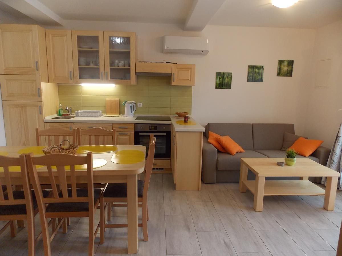 Lahinja & Kolpa River Apartments Metlika Exterior photo